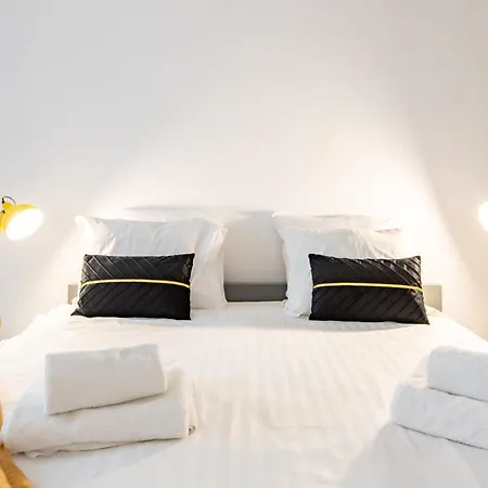 Stylish 2-bedroom Near The Famous Moulin Rouge פריז