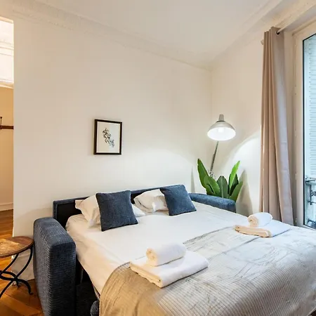 Stylish 2-bedroom Near The Famous Moulin Rouge Lejlighed
