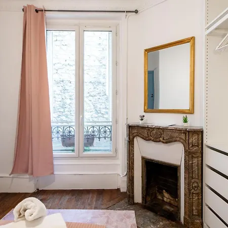 Stylish 2-bedroom Near The Famous Moulin Rouge * Paříž