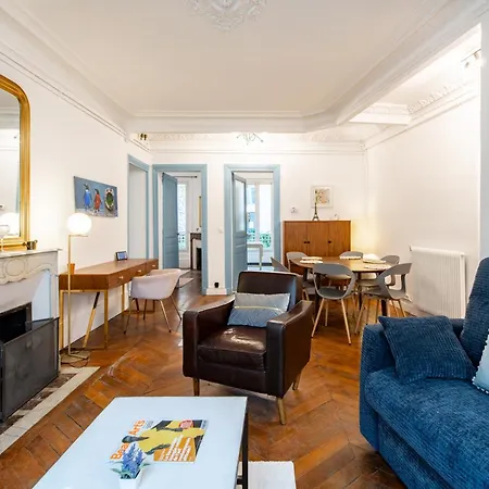 Stylish 2-bedroom Near The Famous Moulin Rouge Paříž