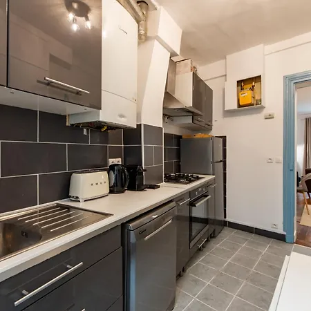 Stylish 2-bedroom Near The Famous Moulin Rouge Paříž