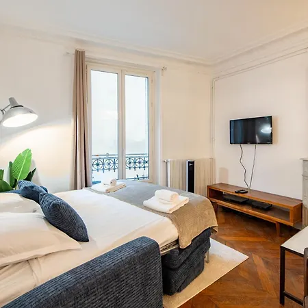 Stylish 2-bedroom Near The Famous Moulin Rouge * Paříž