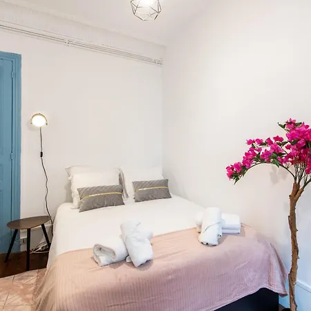 Apartmán Stylish 2-bedroom Near The Famous Moulin Rouge *