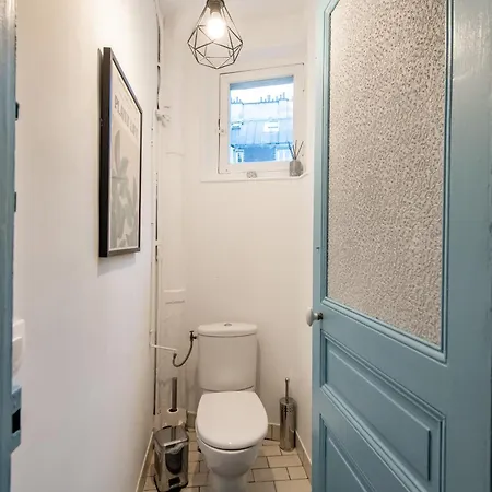 Stylish 2-bedroom Near The Famous Moulin Rouge Apartmán Paříž