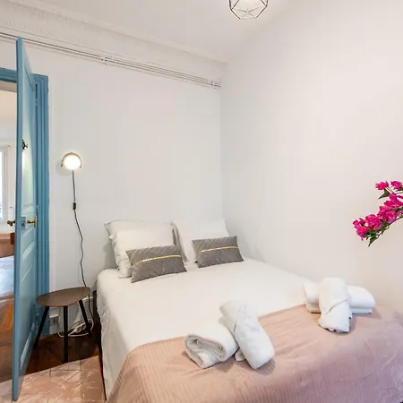 Apartmán Stylish 2-bedroom Near The Famous Moulin Rouge *