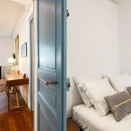 Stylish 2-bedroom Near The Famous Moulin Rouge * Paříž